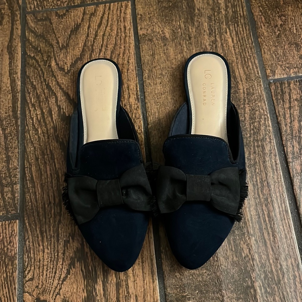 LC Lauren Conrad loafers, like new! Navy faux suede w/ black bow. Size 8.5.